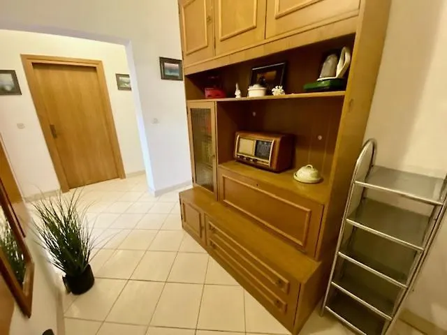 Two Bedroom Top Floor Pula Apartment With Balcony 0*,  Κροατία